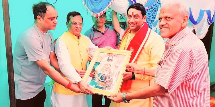 कांवड़ सेवा शिविर के मुख्य अतिथि के रुप मे पहुचे ऊर्जा राज्यमंत्री सोमेंद्र तोमर                              