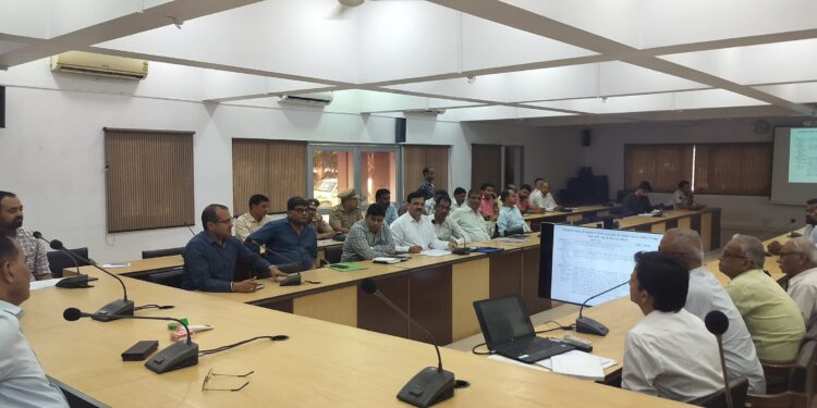 कन्नौज: इत्र पार्क में आवेदकों को शीघ्र प्लॉट पर कब्जा दे यूपीसीडा: डीएम