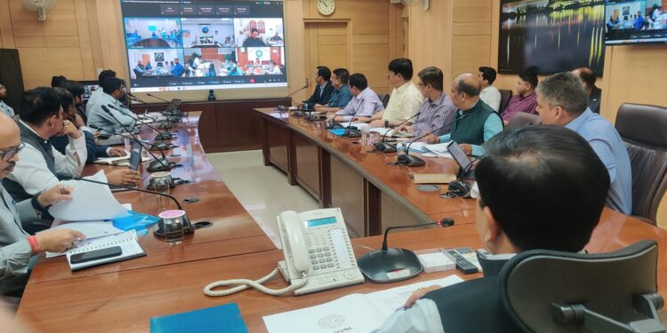 LUCKNOW :टोल फ्री नम्बर 1912 को और प्रभावी एवं क्रियाशील बनाया जायेगा- डॉ0 आशीष कुमार गोयल