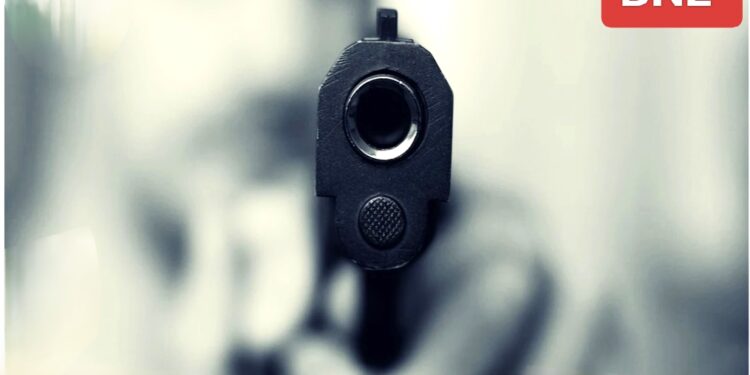 फ्लोरिडा के नौसेना एयर स्टेशन पर गोलीबारी की खबर से हड़कंप