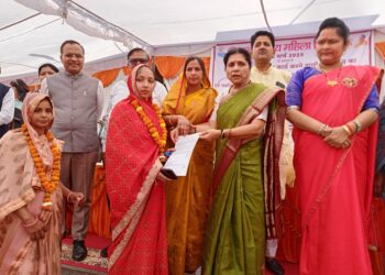 कन्नौज:  अंतरराष्ट्रीय महिला दिवस पर कई सफल नारियों का सम्मान
