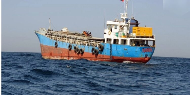 उत्तरी सागर में तेल टैंकर और जहाज की भीषण टक्कर, 20 से ज्यादा लोग घायल