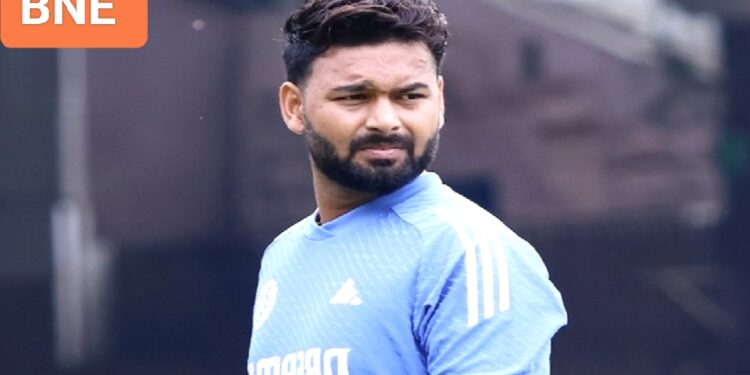 आखिर क्यों एक हाथ से छूटता है ऋषभ पंत का बल्ला? खुद किया बड़ा खुलासा! 