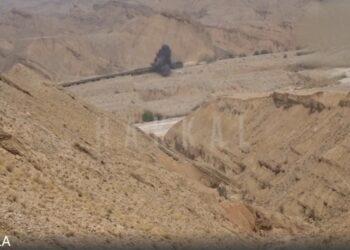 बलूच विद्रोहियों का कहर: ट्रेन हाईजैक, धमाके और फायरिंग से कांपा पाकिस्तान!