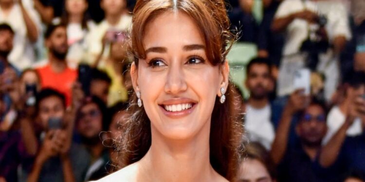 Disha Patani के लीक हुए डिनर डेट वीडियो ने मचाया तहलका!