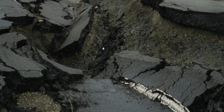 म्यांमार में भीषण भूकंप: 694 की मौत, 1670 घायल, संयुक्त राष्ट्र ने की 5 मिलियन डॉलर की मदद की घोषणा