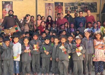 DEHRADUN :शिव सेना उत्तराखंड ने नन्हे मुन्ने बच्चों के साथ मनाया होली मिलन कार्यक्रम