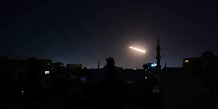 सीरिया में मस्जिद से निकल रहे लोगों पर की गोलीबारी ,4 की मौत ,13 घायल