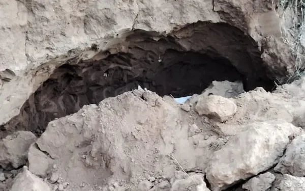 कौशांबी में मिट्टी का टीला गिरने से 5 लोगों की मौत ,3 गंभीर रूप से घायल