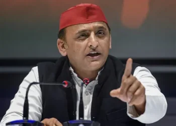 LUCKNOW :रामजी लाल सुमन के काफिले पर हमला, अखिलेश बोले “क्या बुल्डोजर बेदम हो गया”