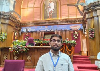 LUCKNOW AKTU :उत्तर प्रदेश विधानसभा में गूंजी एकेटीयू के एमबीए के छात्र अंकुर अवस्थी की आवाज