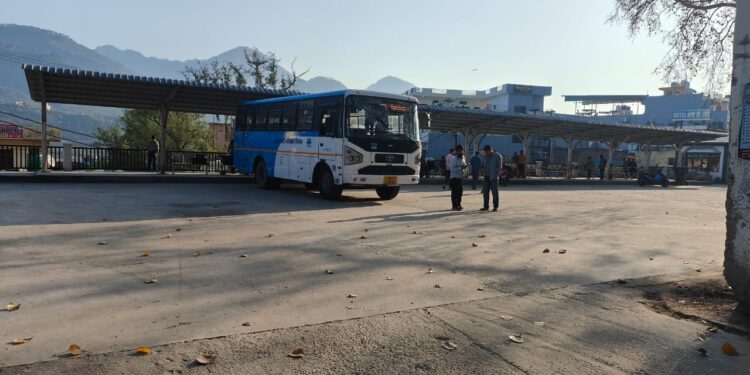 हल्द्वानी मेडिकल कॉलेज से दवाई लेकर कोटाबाग पहुंचा ड्रोन*