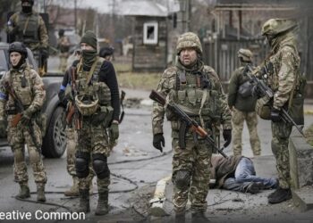 इजराइली हमलों से दहला गाजा, स्कूल और घरों पर बमबारी में 100 फलस्तीनी मारे गए