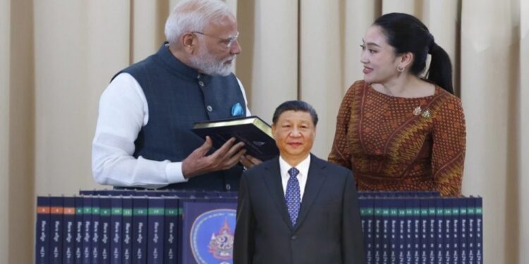 थाईलैंड की धरती से मोदी का चीन पर तीखा वार – “भारत विकासवाद में विश्वास रखता है, विस्तारवाद में नहीं”