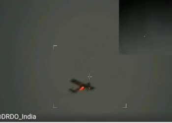 भारत का ‘लेजर वार’: दुश्मन ड्रोन को हवा में ही जिंदा जलाया, दुनिया में मचा हड़कंप!”