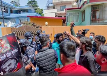 नेपाल स्थित भारतीय दूतावास में पहलगाम हमले के पीड़ितों के लिए शोक सभा आयोजित