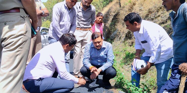 DEHRADUN :सकुशल चारधाम यात्रा के लिए सभी विभागों को मिलकर कार्य करना है- गढ़वाल आयुक्त