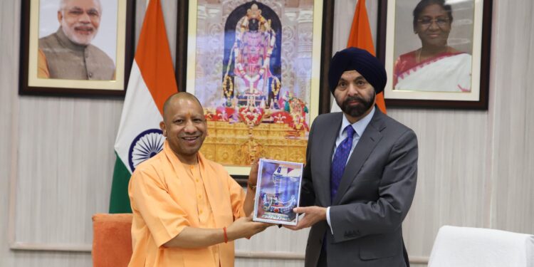 LUCKNOW :योगी आदित्यनाथ में है विजन, दृढ़ता और ऊर्जा : अजय बंगा*