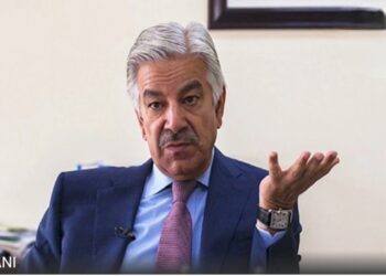 बांध बनाया तो हमला करेंगे” – सिंधु पर भड़के पाकिस्तान के रक्षा मंत्री, भारत को दी गीदड़ भभकी