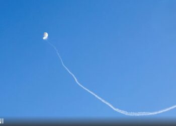 ईरान ने ‘कासिम बशीर’ बैलिस्टिक मिसाइल का किया अनावरण, बढ़ा पश्चिम एशिया में तनाव