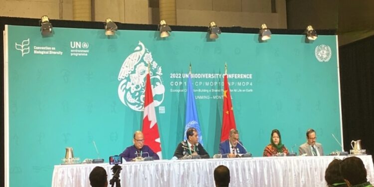 बांग्लादेश के पूर्व राष्ट्रपति अब्दुल हामिद लुंगी पहनकर रातों-रात देश छोड़कर थाईलैंड भागे!