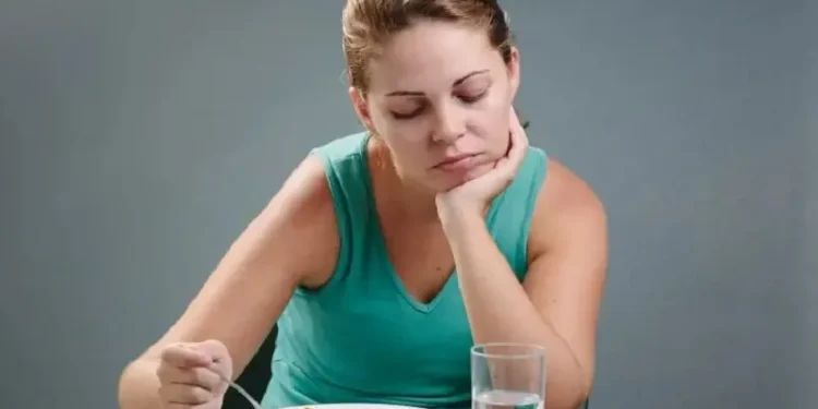 Health Advice : पेट खाली, मन भारी… गर्मियों में भूख नहीं लगती तो क्या करें?