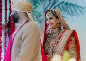 MUMBAI :सातवीं सालगिरह पर बोलीं सोनम कपूर- हाँ… आपकी बराबरी कोई नहीं कर सकता