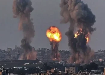 ईरान ने तेल अवीव में इजराइल की खुफिया एजेंसी मोसाद के हेडक्वार्टर पर हवाई हमला किया।