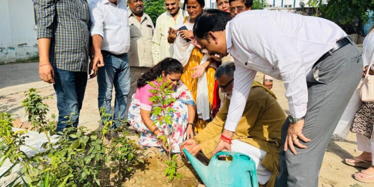 LUCKNOW :विश्व पर्यावरण दिवस प्रकृति के प्रति हमारी जिम्मेदारी को याद दिलाता है-कांग्रेस