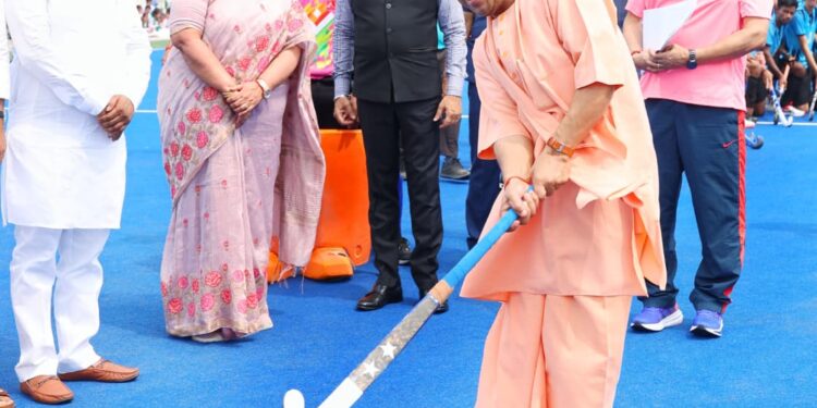 LUCKNOW-हर खिलाड़ी समाज का हीरो, राष्ट्र के प्रति समर्पण की प्रेरणा: सीएम योगी*