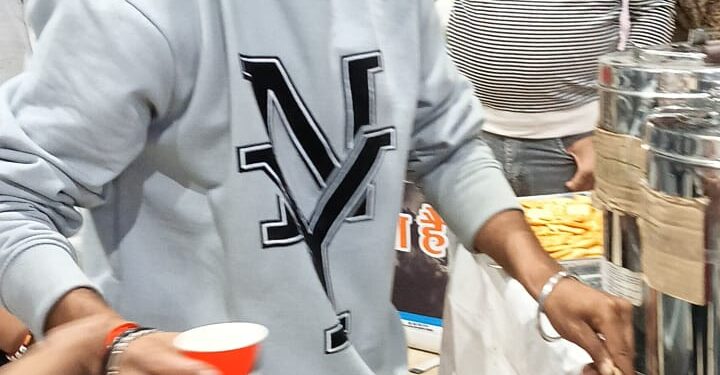 रेणुकूट-छठ महापर्व पर रोटरी क्लब रेणुकूट का सराहनीय योगदान*