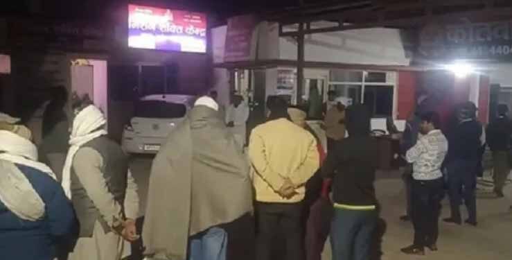 शामली-बुर्का नहीं पहनने से था खफा पति ने पत्नी और दो बेटियों की हत्या कर शव को शौचालय के गड्ढे में गाड़ा