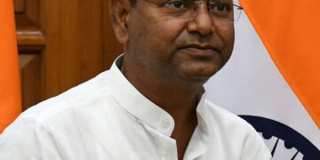 LUCKNOW-टीम बनने के बाद ही पता चलेगा पंकज चौधरी योगी को साधने आये हैं या बांधने!