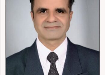 भारत में शिक्षकों पर बढ़ता गैर- शैक्षणिक बोझ-आवारा कुत्तों की निगरानी तक सीमित होता शिक्षा तंत्र।