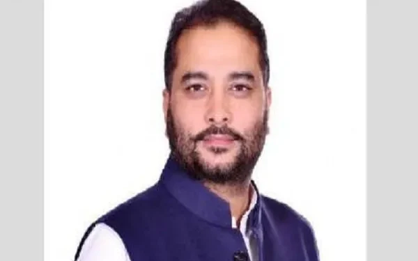 चंडीगढ़:कांग्रेस नेता और उद्योगपति के घर इनकम टैक्स विभाग के छापेमारी ,मचा हड़कंप