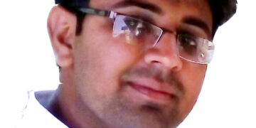 योग्यता का पतन और ‘विश्वगुरु’ का विरोधाभास  