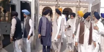 SGPC :अब कोई भी कर्मचारी पैंट-शर्ट पहनकर ड्यूटी पर नहीं आएगा, बल्कि पजामा-कुर्ता पहनना जरूरी होगा।