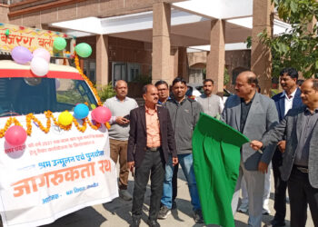 कन्नौज: 26 में जिले को बालश्रम मुक्त कराने निकला रथ, डीएम ने किया रवाना